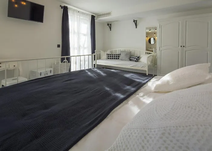 2m Макарська