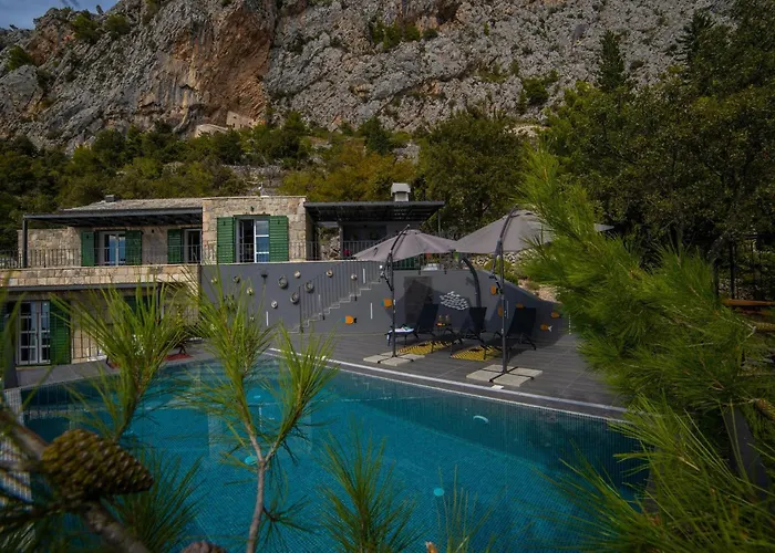 Holiday home 2m Makarska